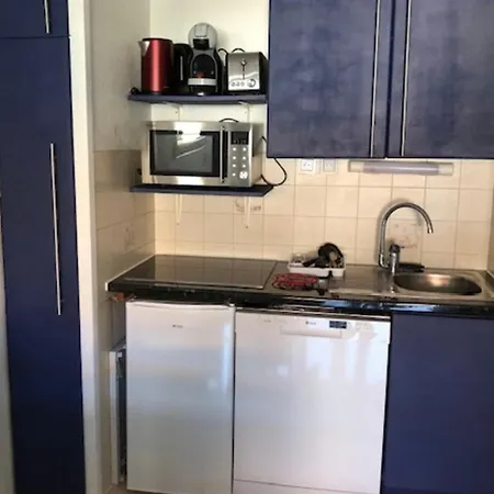 Beautiful 2 Steps From The דירה *