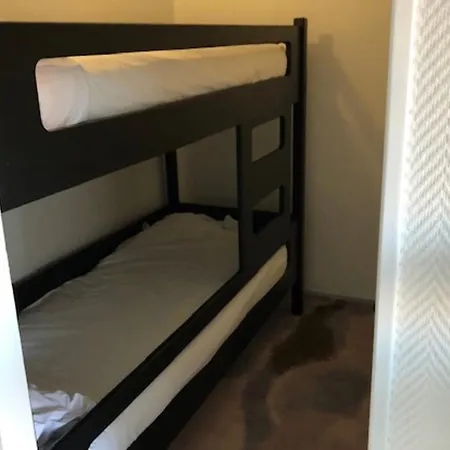 Beautiful 2 Steps From The 公寓 *